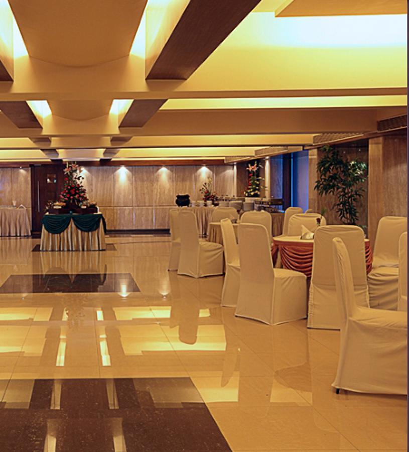 The Royal Orchid Hotel, Chembur Mumbai Ngoại thất bức ảnh