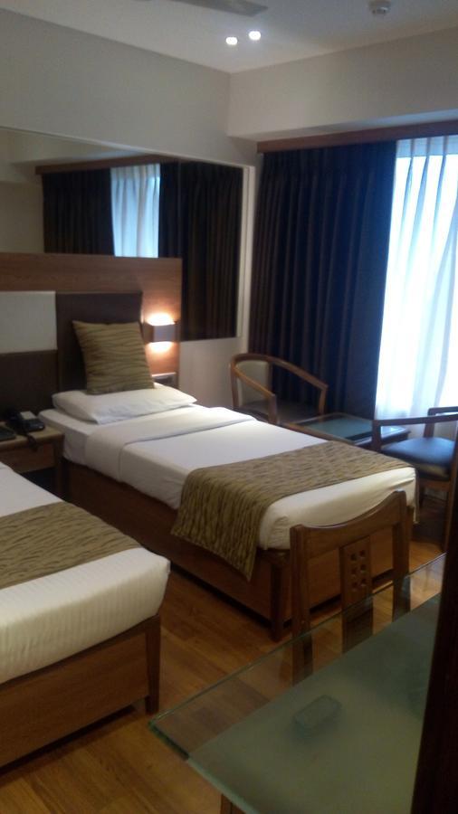 The Royal Orchid Hotel, Chembur Mumbai Ngoại thất bức ảnh