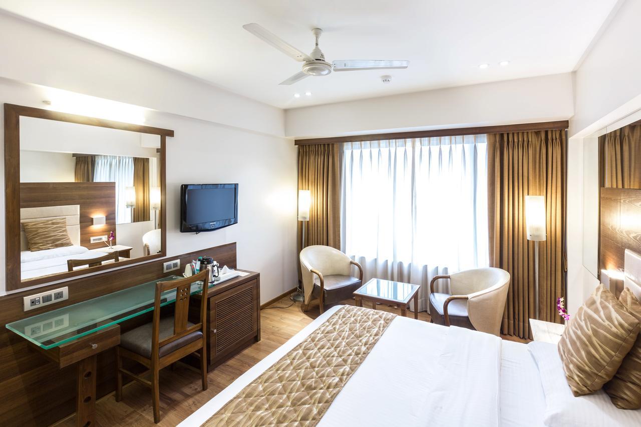 The Royal Orchid Hotel, Chembur Mumbai Ngoại thất bức ảnh